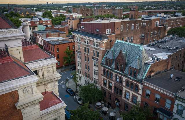 Photo of 33 Second St.