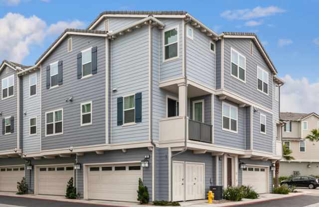 503 Lark Way