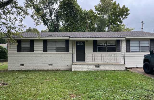 524 East Elm Street