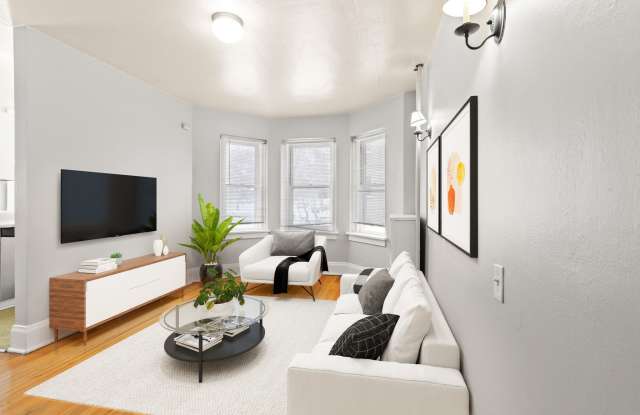 1236 E 12th