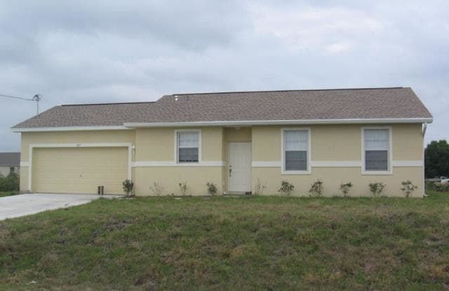 3117 25TH ST SW - 3117 25th Street Southwest, Lehigh Acres, FL 33976