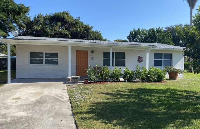 1681 NW Palm Lake Drive