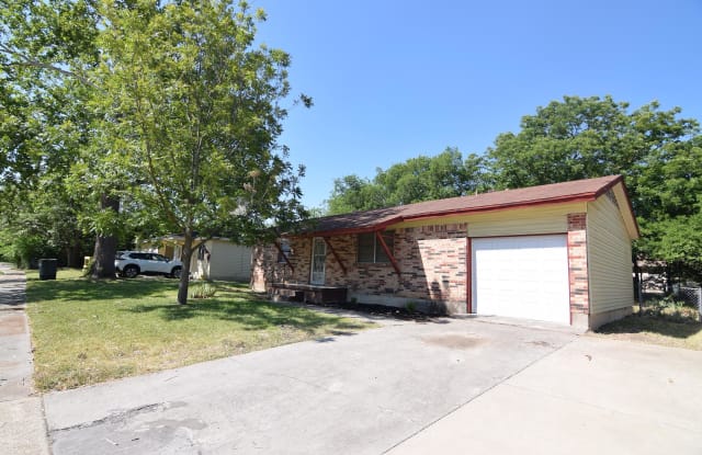 703 W Avenue F - 703 9th Street, Copperas Cove, TX 76522