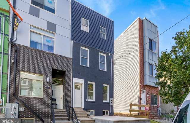 2116 N FRANKLIN STREET