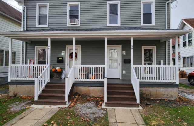 98 W Walnut Street