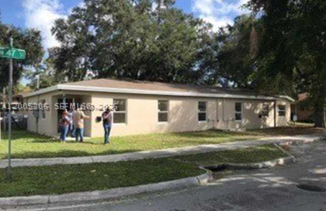 1565 NW 47th St