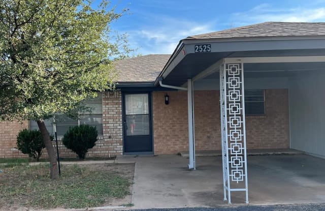 2625 Wadley Ave - 2625 West Wadley Avenue, Midland, TX 79705