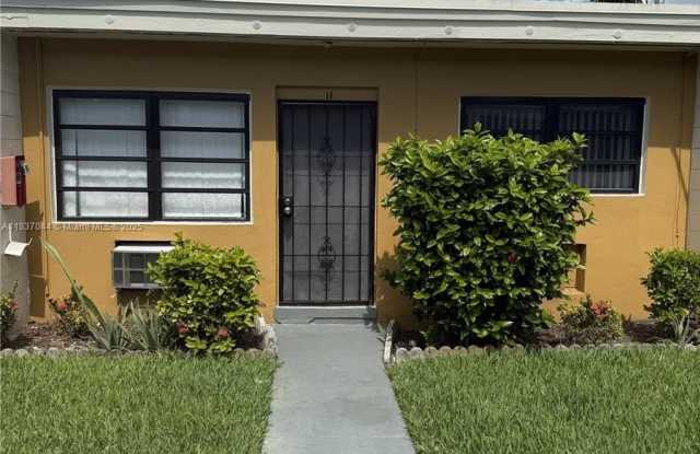 Photo of 1845 Pembroke Rd