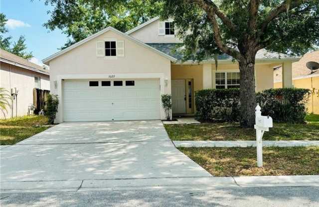 3027 SUMMER CRUISE DRIVE