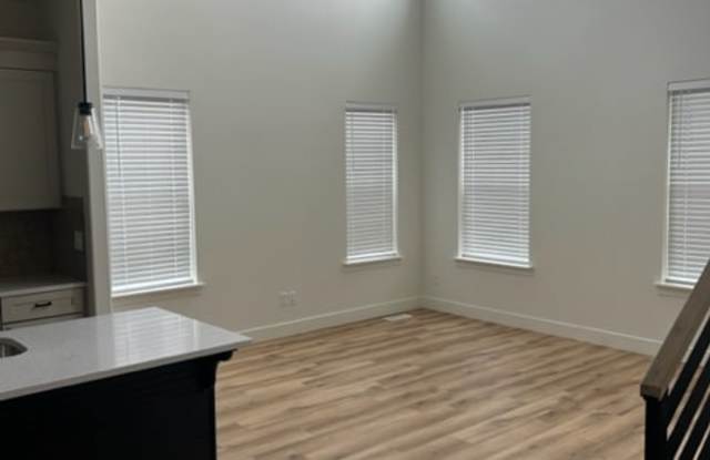 4502 West Watchmen Way