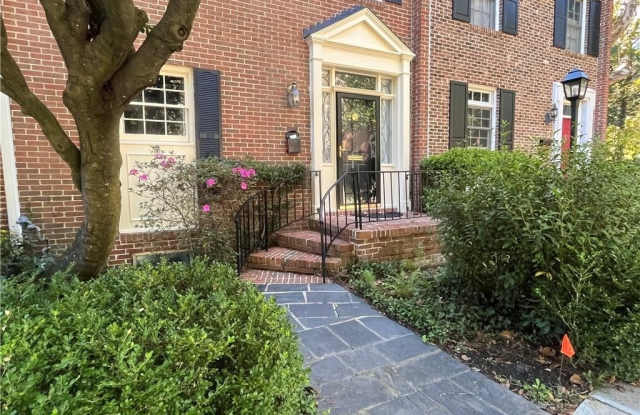 Photo of 3512 Paces Place NW