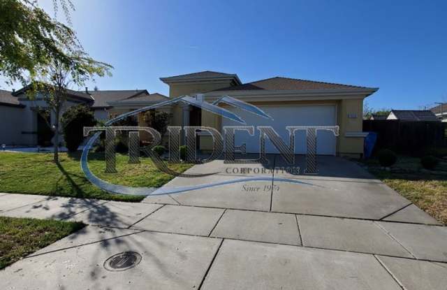 3 bedroom bath near schools and parks