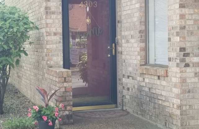 4303 Loft Cove