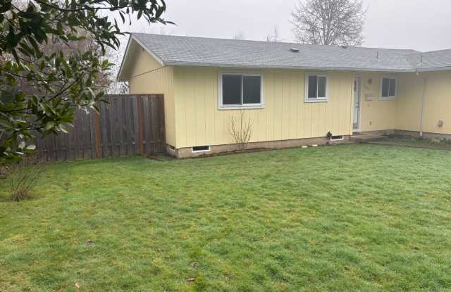 Beautiful 3 Bedroom 2 Bath Located in NW Corvallis!