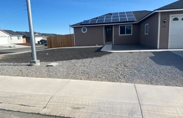 4510 Spaight Way* - 4510 Spaight Way, Fernley, NV 89408