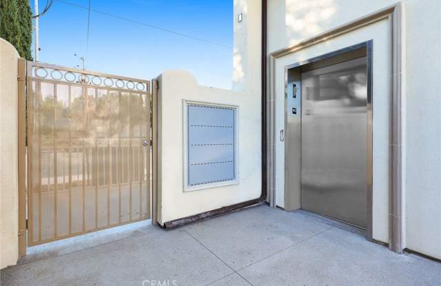 1228 Temple City Boulevard