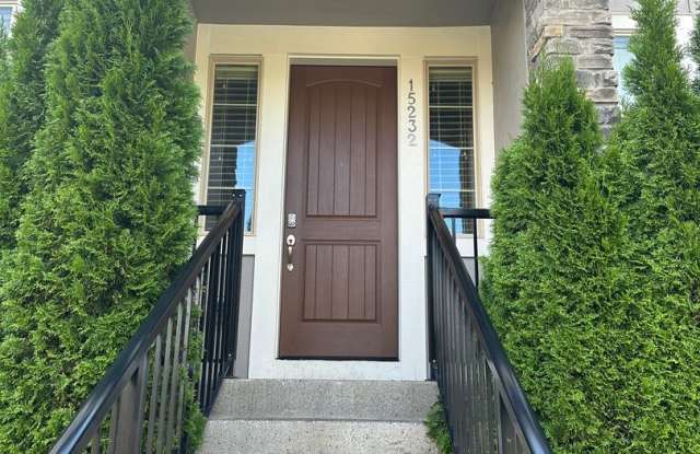 BEAUTIFUL CONTEMPORARY HOME IN BETHANY