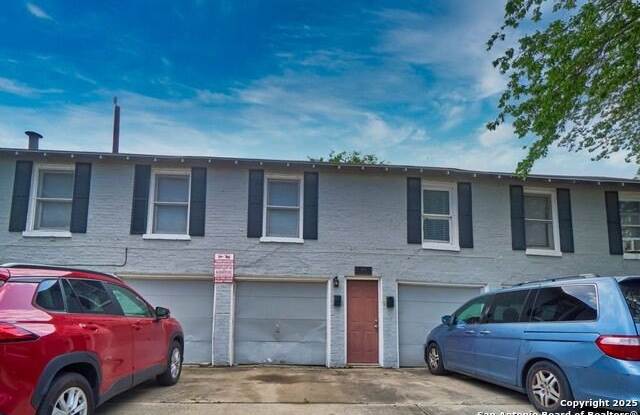 Photo of 3101 elmendorf