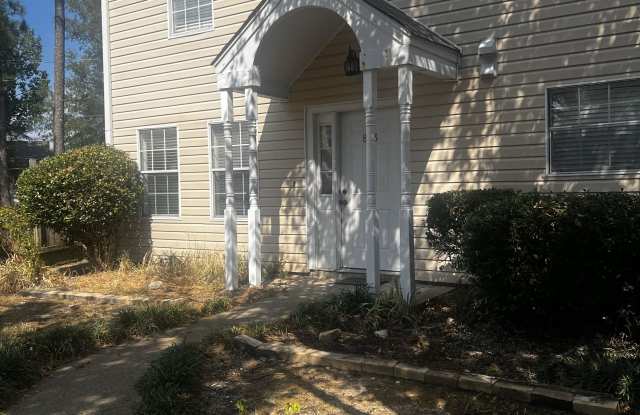 Photo of 833 Harbor Bend Drive - 1