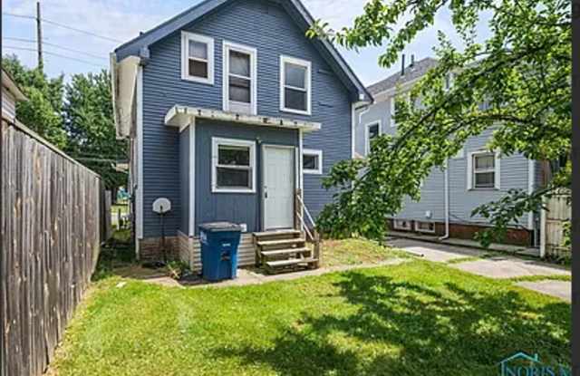 Charming 3-Bedroom Property in Prime Location
