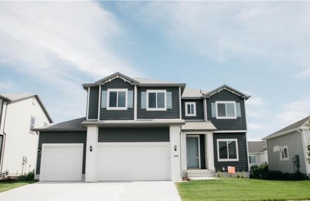 Photo of 308 East 170 North