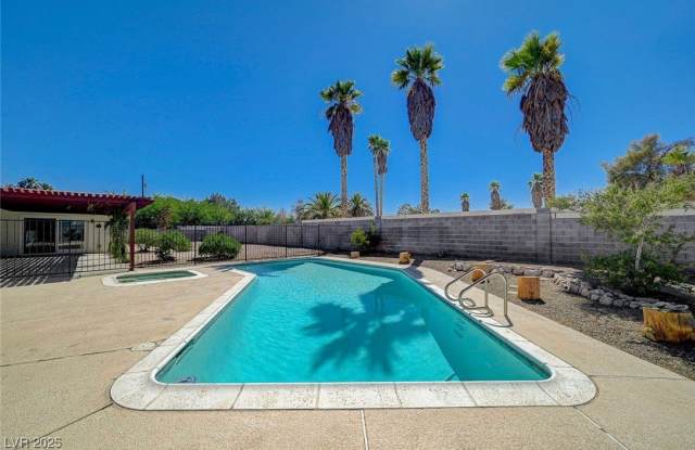 2885 Duneville Street