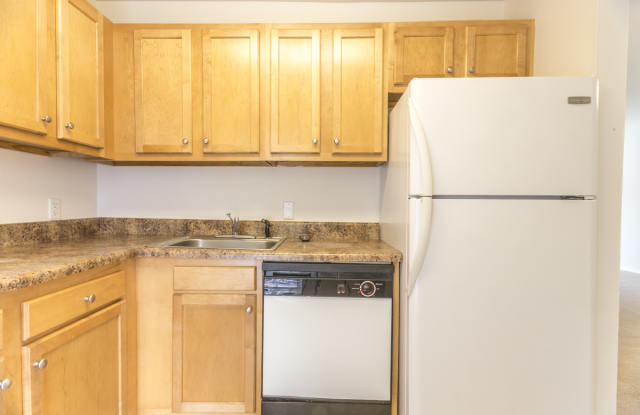 Oxford Hill Apartments