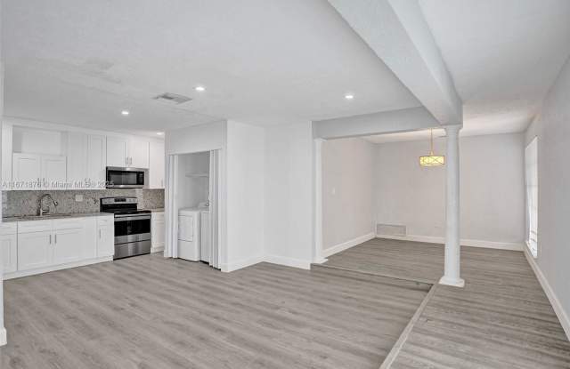 Photo of 7031 Northwest 20th Street