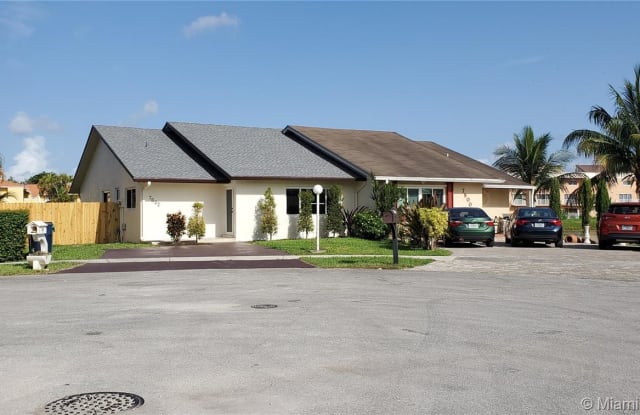 7802 SW 148th Ave - 7802 Southwest 148th Avenue, Kendall West, FL 33193