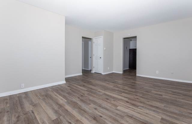 Photo of De Cortez Apartments