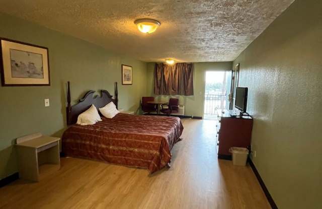 Cozy Studio Apartment in East Nashville....Furnished or Unfurnished