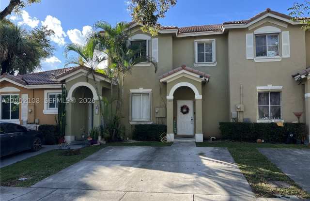 100 SW 15th Ave