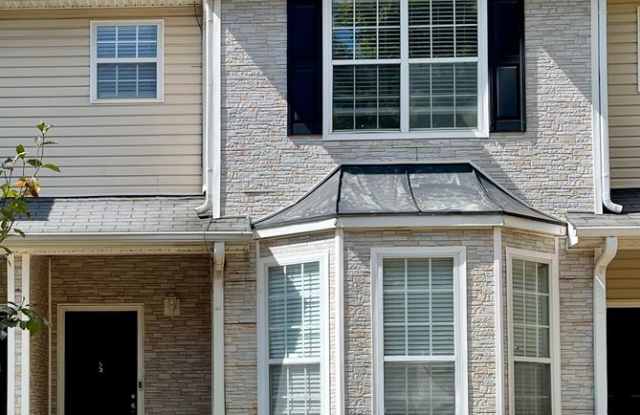 Photo of Updated 3 Bed/2.5 Bath Town Home Located In Hampton!