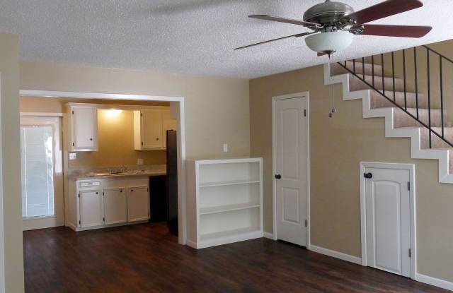 1902 Melrose AveApt 4