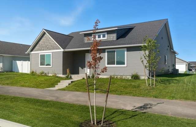 11557 Railway Avenue