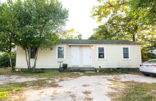 330 E. Glenn Ave