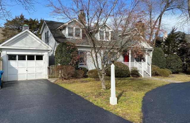 1256 SPRING HILL Road