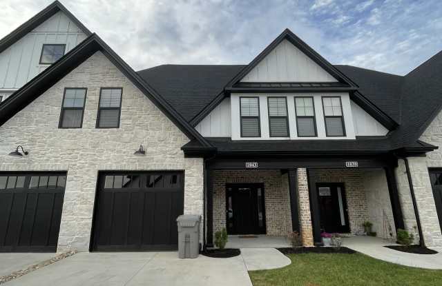 Photo of 1043 North Westyn Loop