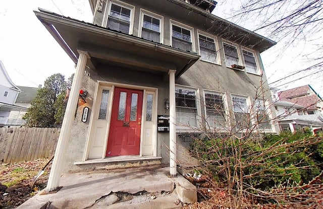 1518 Vine Street - 1
