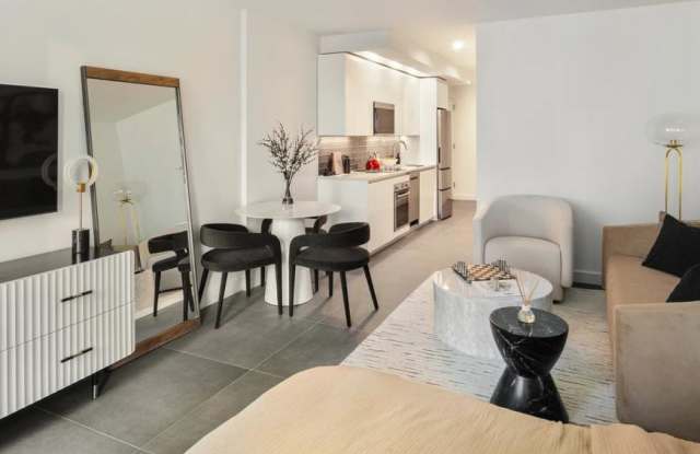 Photo of 652 1st Ave.