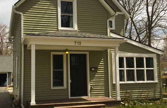 712 Gott St - 712 Gott Street, Ann Arbor, MI 48103