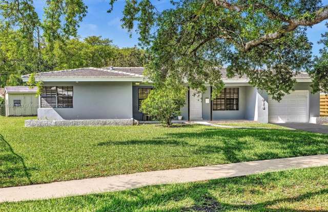 418 S 57th Way - 418 South 57th Way, Hollywood, FL 33023