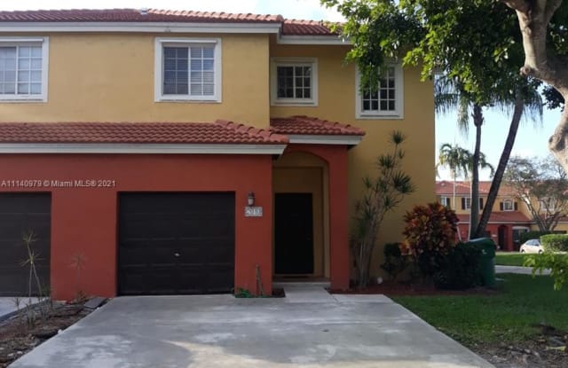 2010 SW 103rd Ter - 2010 Southwest 103rd Terrace, Miramar, FL 33025