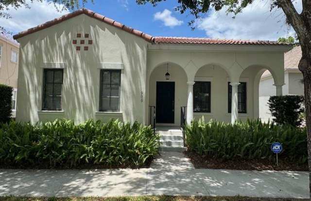 3 Bedroom, Renovated Single Level Home in East Village of Celebration