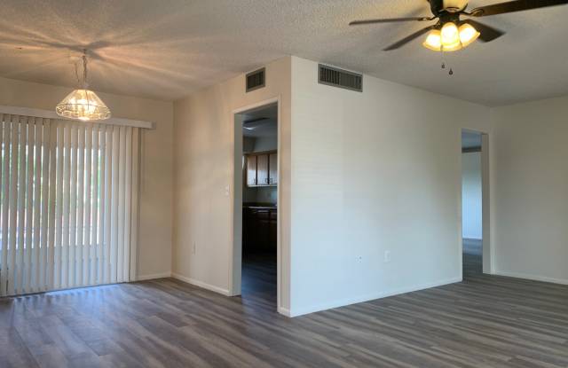 10946 West White Mountain Road