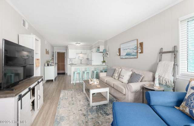 301 Commerce Way unit: 241