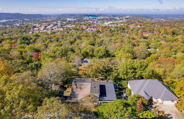 WHAT A VIEW!!! FULLY FURNISHED 5 BEDROOM  4 BATH ON TOP OF MOUNT SEQUOYAH!!!