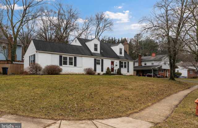 931 BEAVERBANK Circle