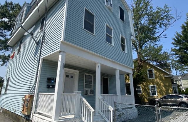 122 Sumner St. - 122 Sumner Street, Quincy, MA 02169