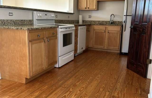 590 Royal Oak Drive lot: 2